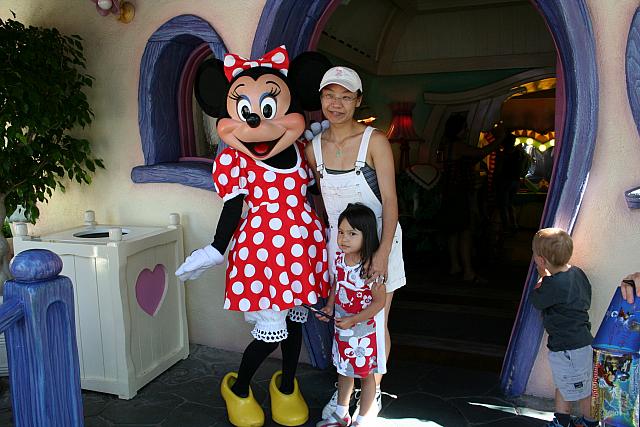 Disneyland Birthday 09 019